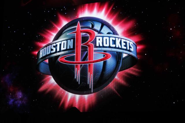 士投打瞬间 士投打瞬间