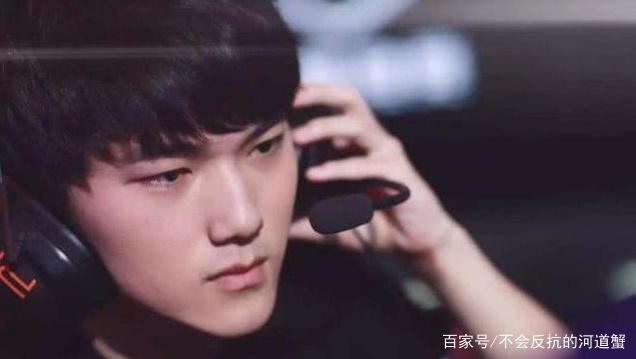 边锋斜插吸 边锋斜插吸